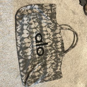 Alo tote bag